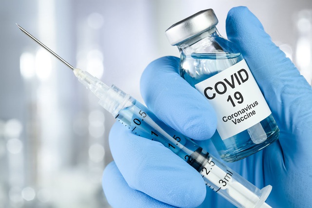 tiêm phòng vắc xin Covid-19 1
