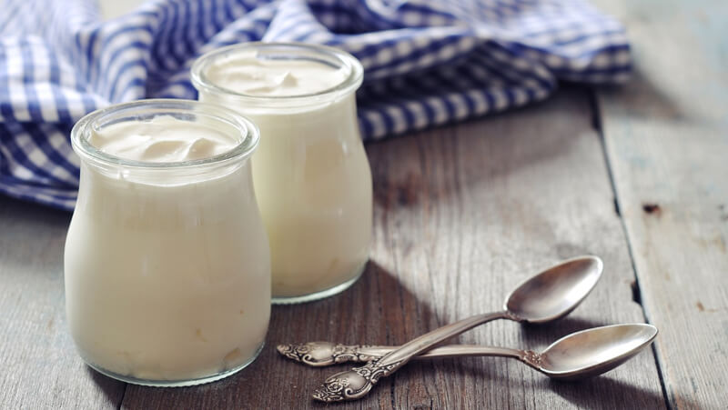 Sữa chua béo được các chuyên gia đánh giá cao về khả năng giảm mỡ bụng hiệu quả